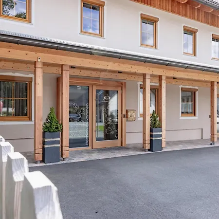 Jenul Apartament Tröpolach